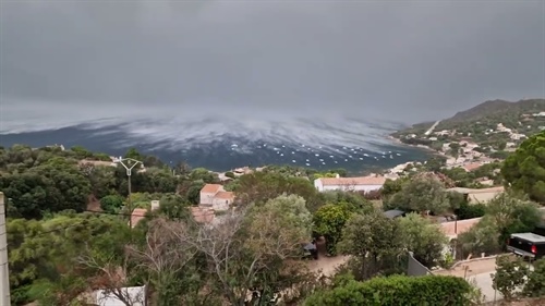 Meteorolog: Středozemní moře je přehřáté, Korsika byla jen předkrm