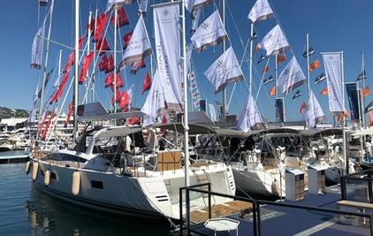 Jeanneau a Excess na veletrhu v Cannes