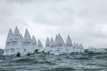 Kompletní dívčí pódium z 84. Warnemünder Woche