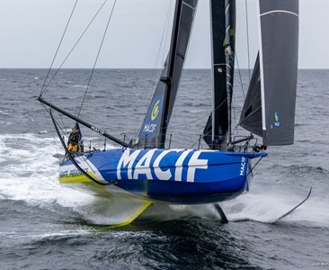 První v cíli Vendée Globe již v úterý