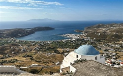 Na Serifos v 50 uzlech