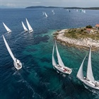 Raiffeisen Trophy 2025 přilákala rekordní flotilu i historicky největší počet dámských posádek