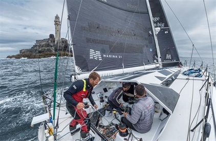 120 mil do cíle a naši na čele?