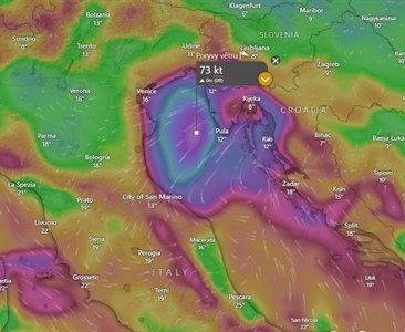 Tlaková níže na Jadranu, až 70 uzlů v poryvech