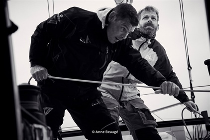 Brutální noc a závod s časem