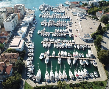 Neumíme dělat reklamu. Umíme dělat kurzy