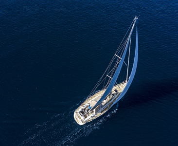 Proč je správný trim důležitý i na turistické jachtě?