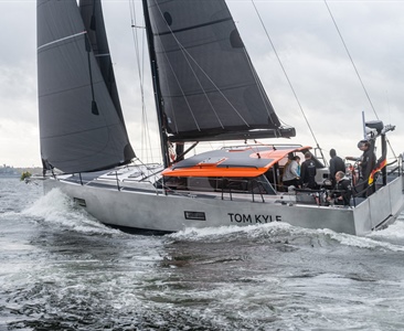 Pure 42, vítěz Bluewater Cruiser of the Year