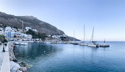 Škody, kauce a Řecko