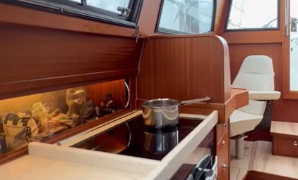 Úvaha o elektrickém vařiči na palubě