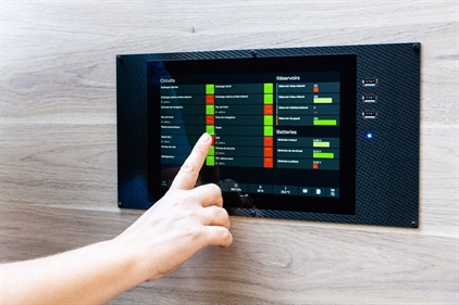 Proč je na jachtě klasika lepší než moderní technologie?