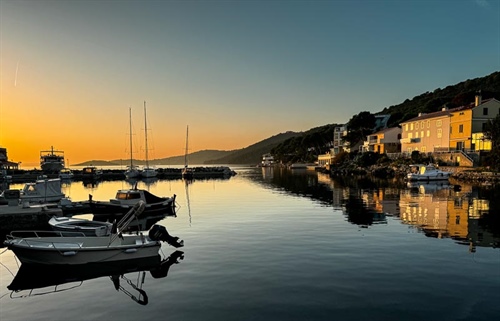 Hledáte zkušené skippery/instruktory pro svoji plavbu?