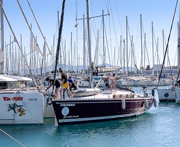 Křik na palubu nepatří