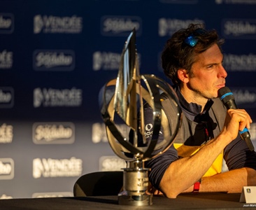 Zemřel vítěz Vendéé Globe 2024 Charlie Dalin