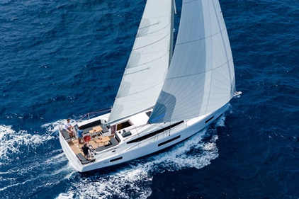 Nová Sun Odyssey 455: Komfort, prostor a až pět kajut