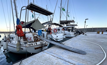 Energie na jachtě: solar, větrný generátor, nebo hydrogenerátor?