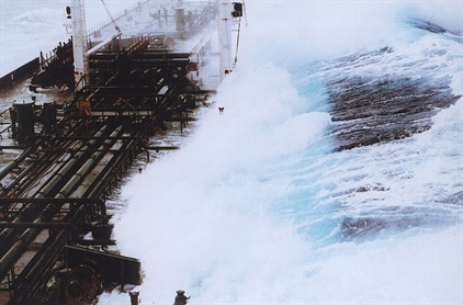 Rogue waves: obří vlna, která se zjeví odnikud