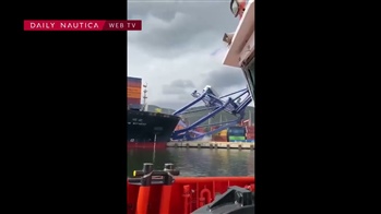 Nezvládnuté přistání kontejnerovky